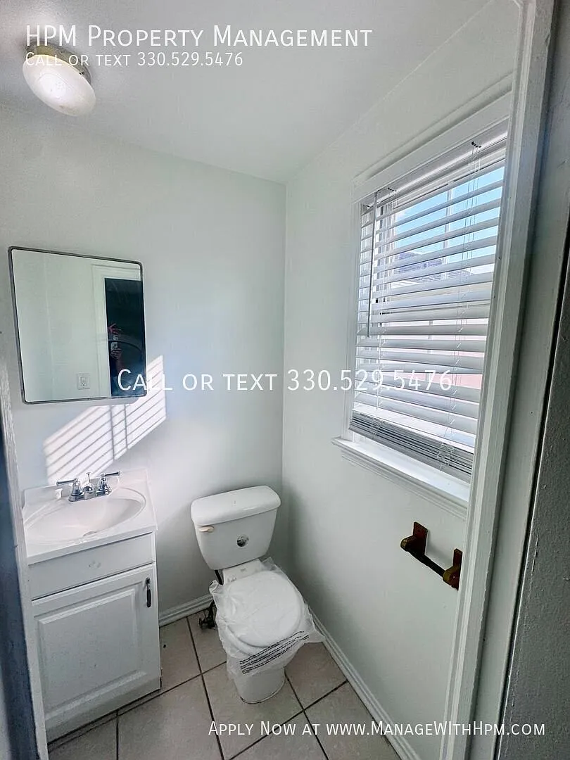 2 bed, 1.5 bath, 1100 sqft, $950 — Photo 4