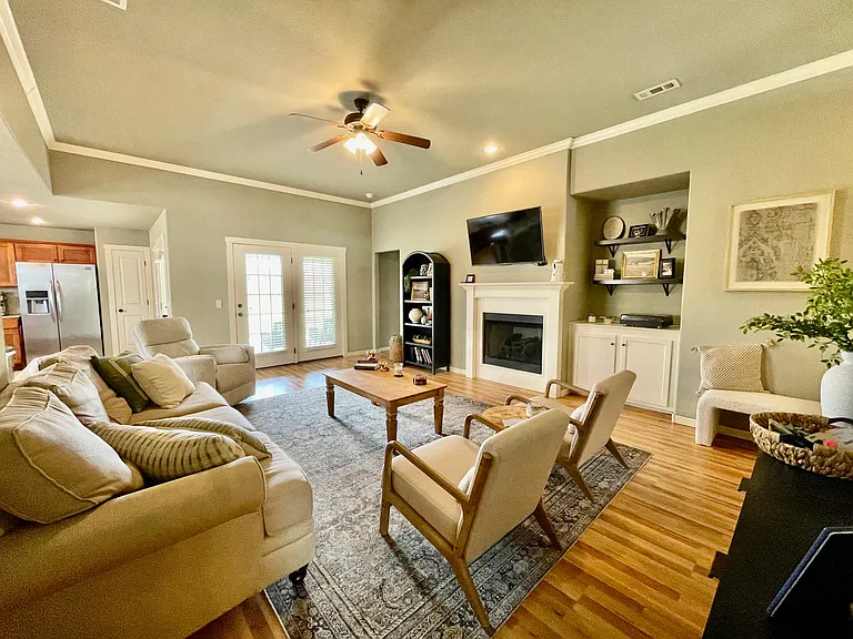 3844 Waterhole Ave — Photo 3