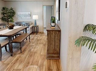 687 Reindeer Cir #188, Midway Park, NC 28544