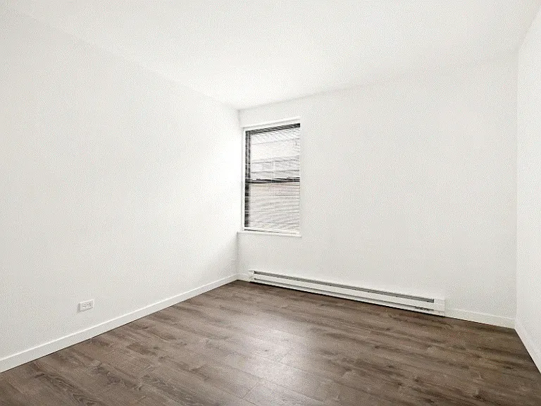 5726 N. Winthrop — Photo 49