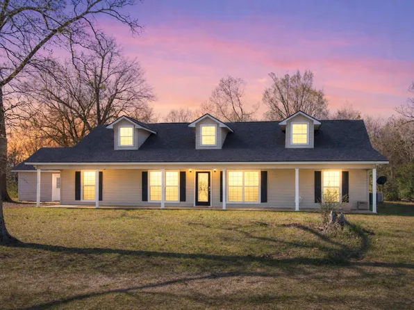 5215 State Highway 7 E, Center, TX 75935