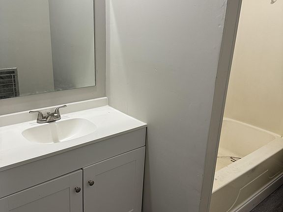 5th image of 1155 Kentucky Ave #3057