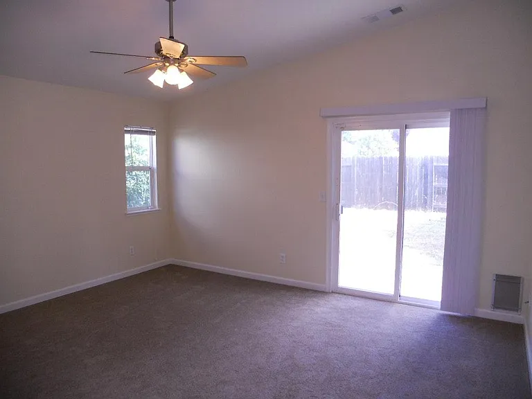 1236 Walnut Meadows Dr — Photo 16