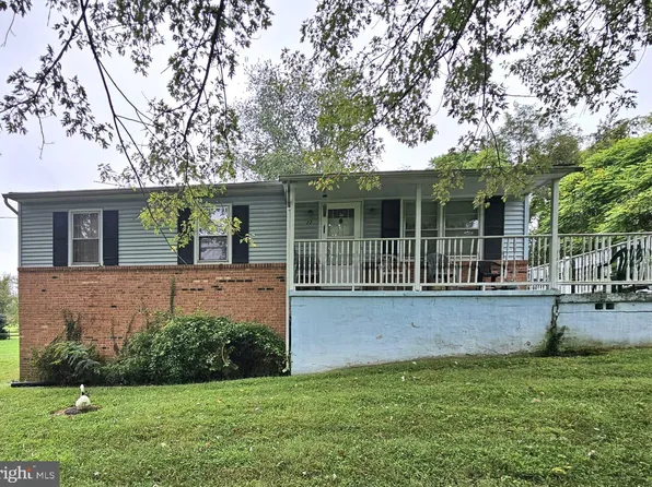 22 Hopewell Ln, Sperryville, VA 22740