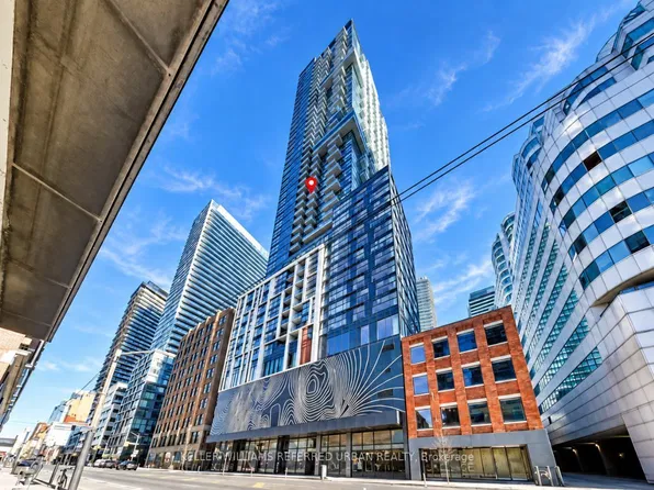 87 Peter St #2103, Toronto, ON M5V 0P1