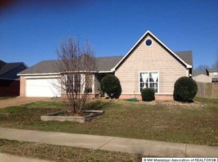 4136 Shadow Glen Dr, Horn Lake, MS 38637