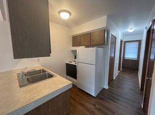 3850-3906 Walton Blvd #17392918, Waterford, MI 48329