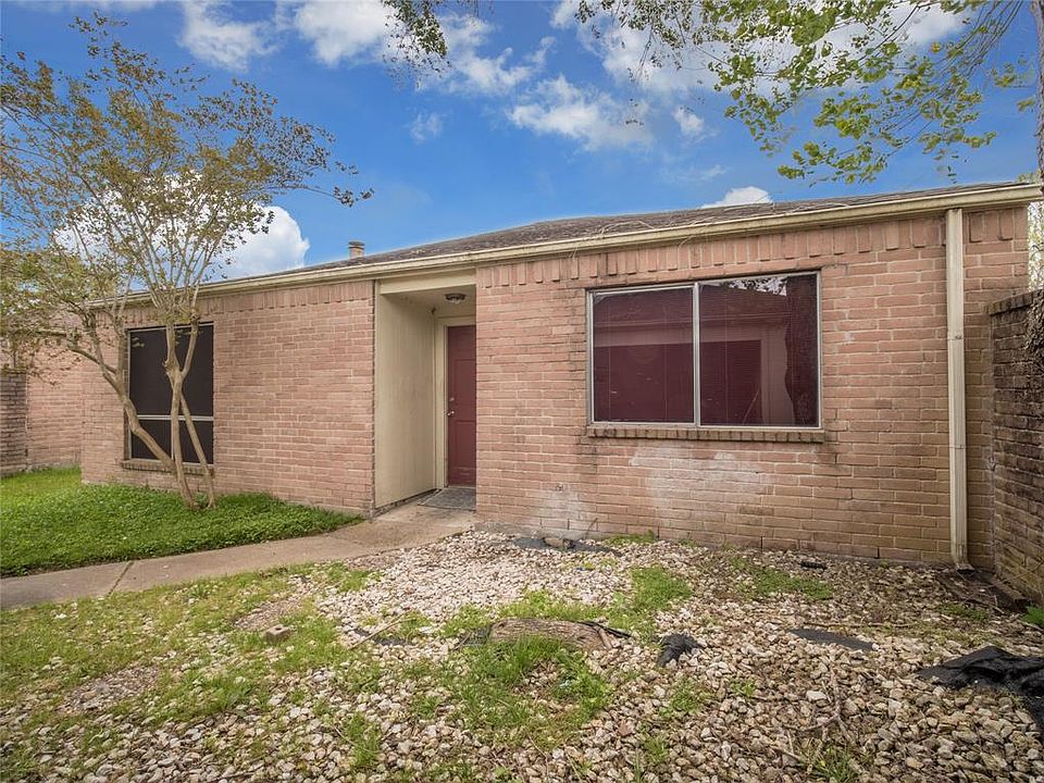 1st image of 9427 Clipperwood Pl