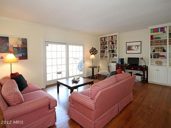 4th image of 10502 Elmira Ct