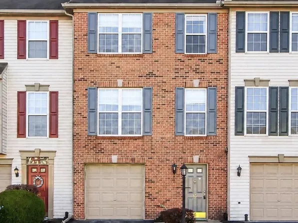 122 Chandler Dr #122, Red Lion, PA 17356