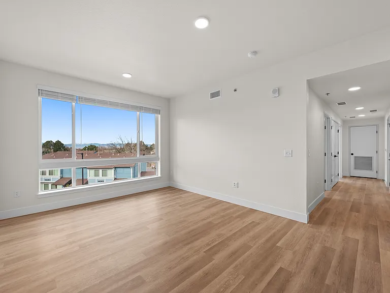 Residences at Willow Park Flats — Photo 37