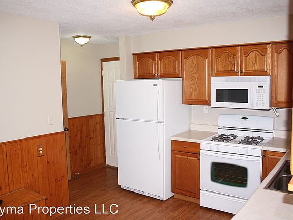 3rd image of 3841 Hazelwood St
