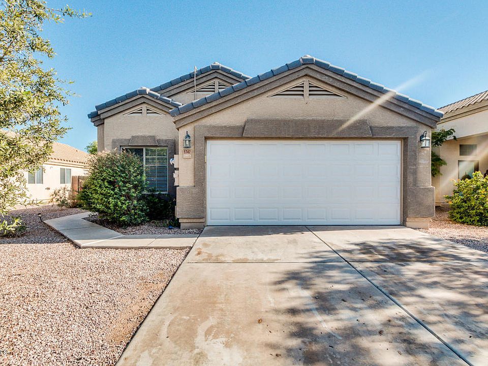 2nd image of 1747 E San Xavier Dr