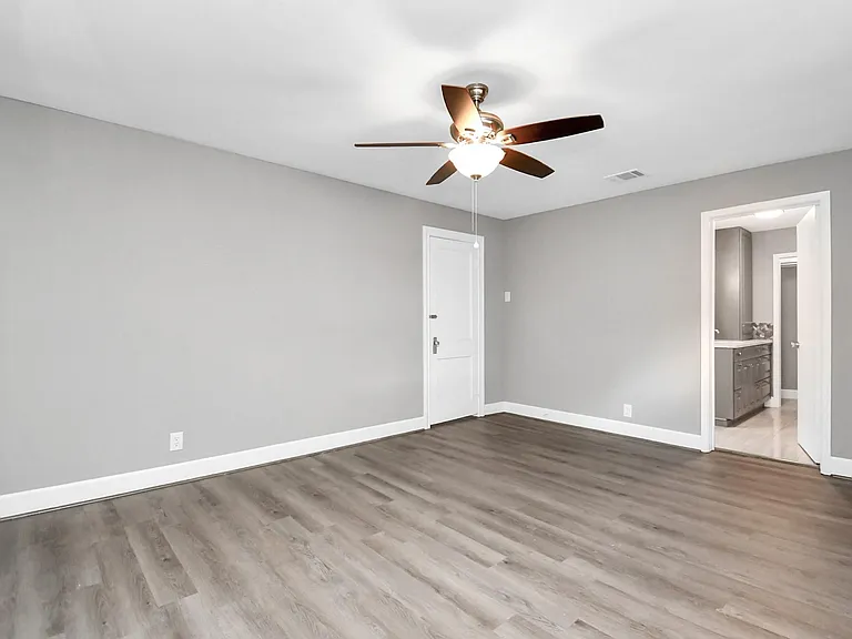 901 N Jones St — Photo 20