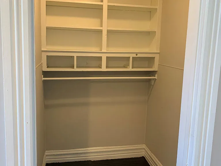 2252 Fairview Ave #105 — Photo 9