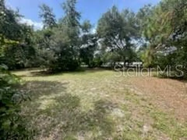 3910 Dunn Dr #25, Sarasota, FL 34233
