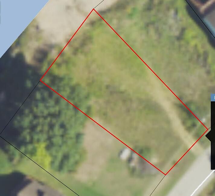1st image of 10670 Emerald Dr