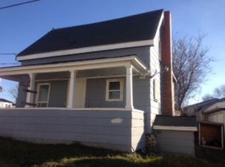 114 6th Ave, Madawaska, ME 04756