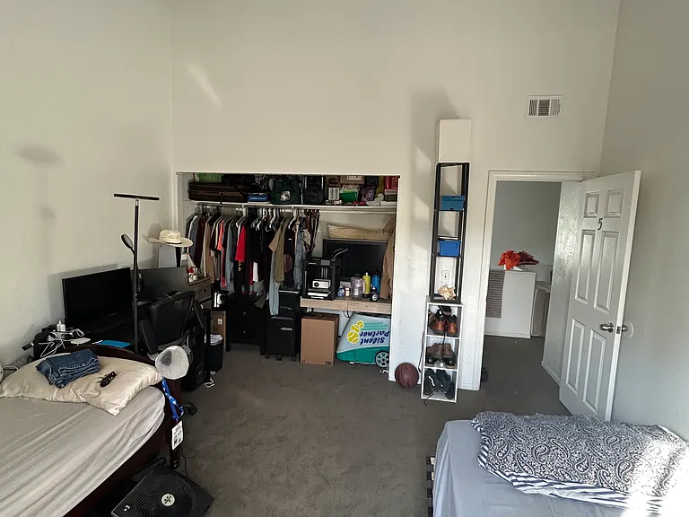 6555 Segovia Rd — Photo 11