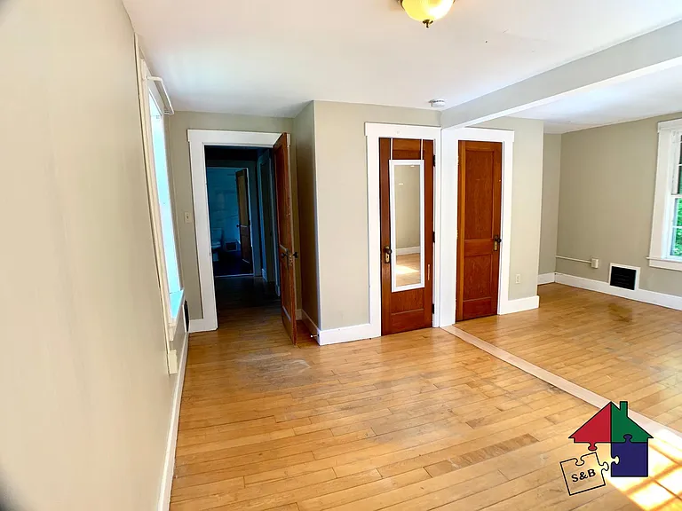 102 Northfield St — Photo 14