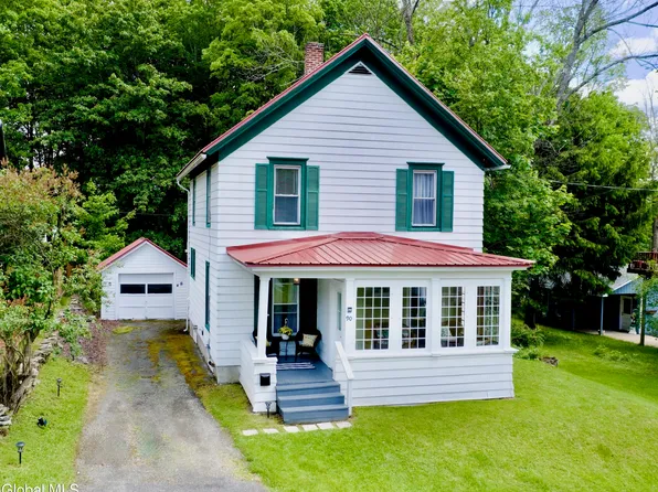 90 Clinton Street, Oneonta, NY 13820