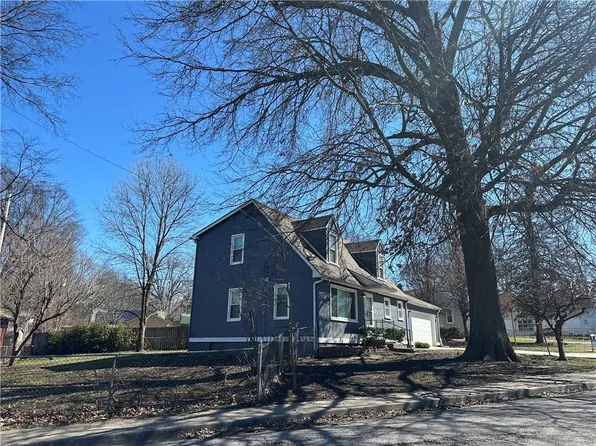 836 W Charles St, Independence, MO 64055