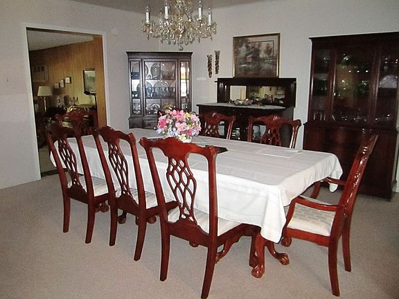 3rd image of 3305 Oaklawn Dr