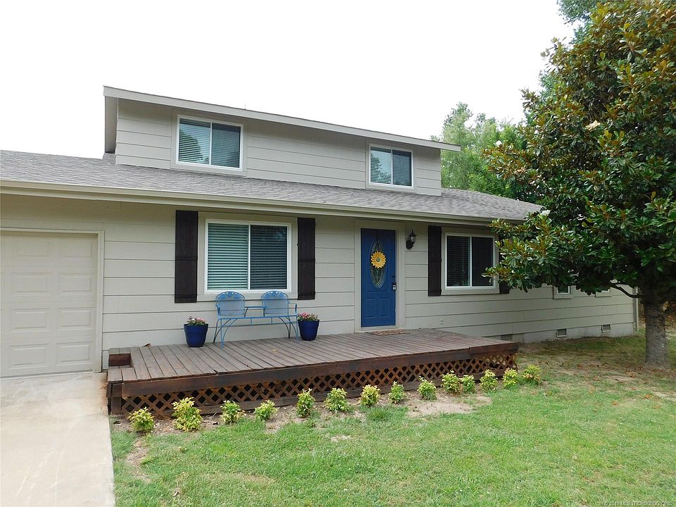 1st image of 23654 E 105th St