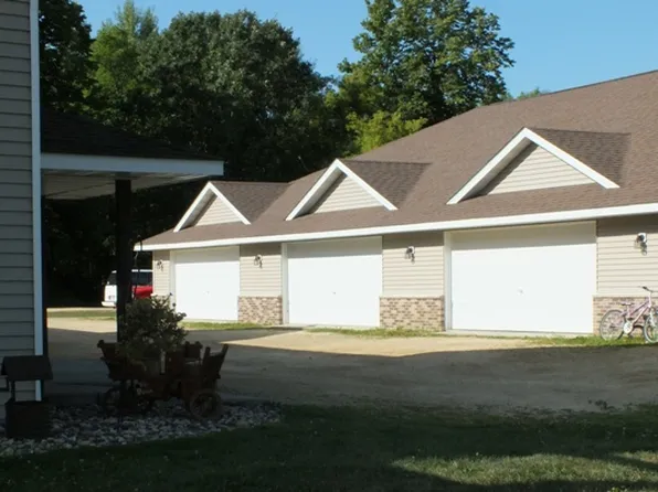 102 Bluebird Ln, Knapp, WI 54749