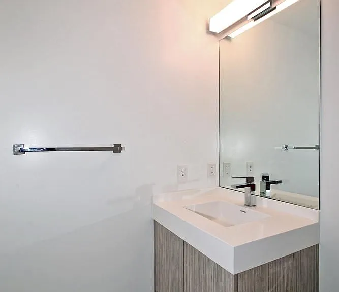 251 Jarvis St E #2107 — Photo 19