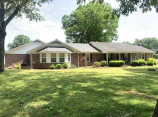 1224 Cravens Rd, Savannah, TN 38372