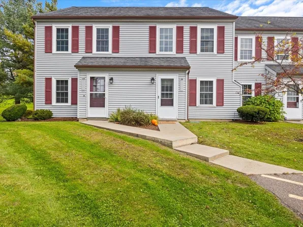 36 Brickyard Road #34, Essex Junction, VT 05452