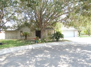802 E Hummingbird St, Roma, TX 78584