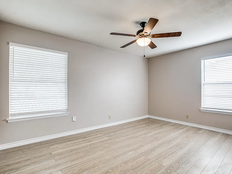 5715 Angie Pl — Photo 19