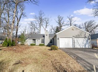 586 Holiday Dr, Somonauk, IL 60552