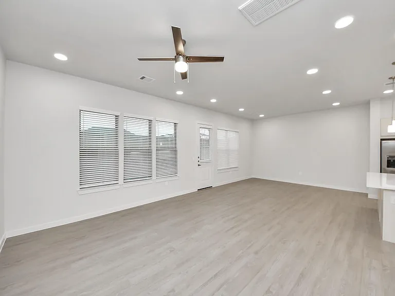 7318 Hadley Meadow Ln — Photo 3