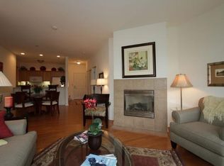 213 S Main St, Thiensville, WI 53092
