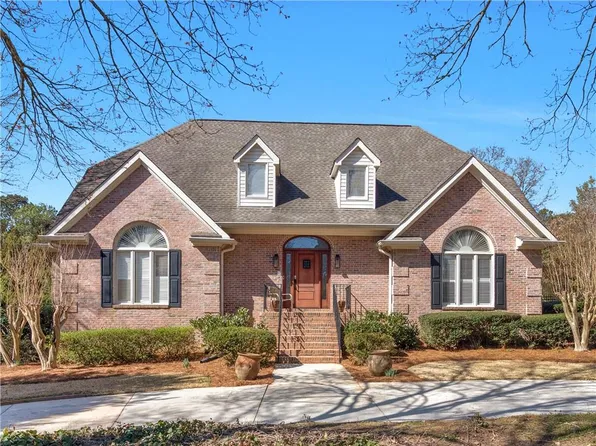 8531 N Shore Dr, Jonesboro, GA 30236