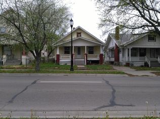 1215 SW Washburn Ave, Topeka, KS 66604