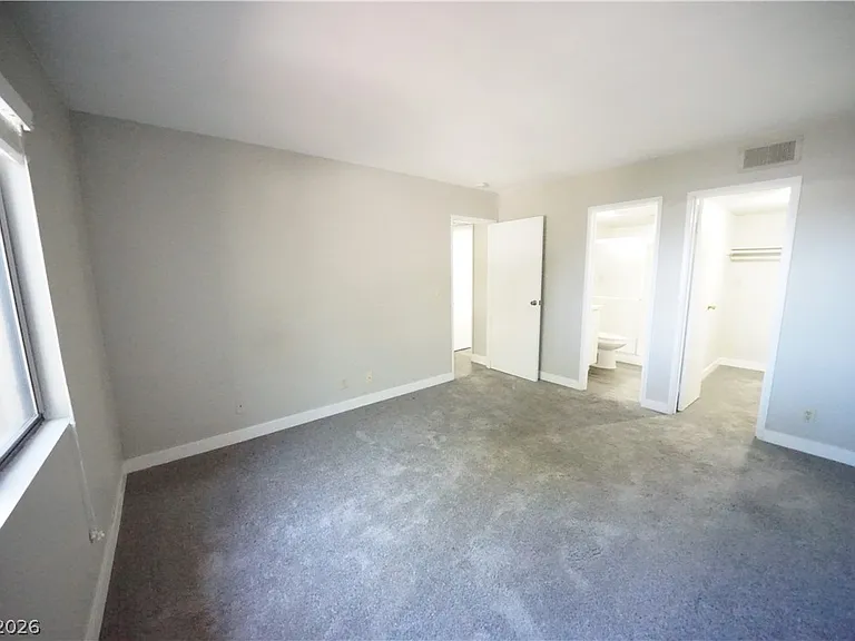 601 Cabrillo Cir #103 — Photo 18