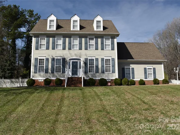 7001 Rothmore View Ct, Charlotte, NC 28215