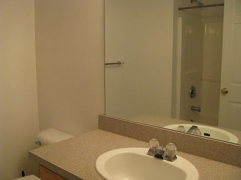 2652 S Knightsbridge Cir — Photo 13