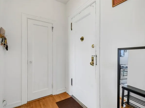 472 Gramatan Avenue Building 5, 4Y, Mount Vernon, NY 10552