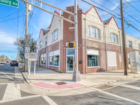 7318 Ventnor Ave, Ventnor City, NJ 08406