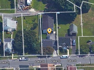 21 Lake St, Mohnton, PA