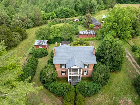 4157 Calico Road, Lenoir, NC 28645