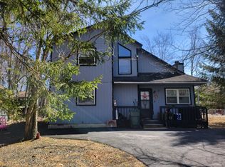 6319 Ventnor Dr, Tobyhanna, PA