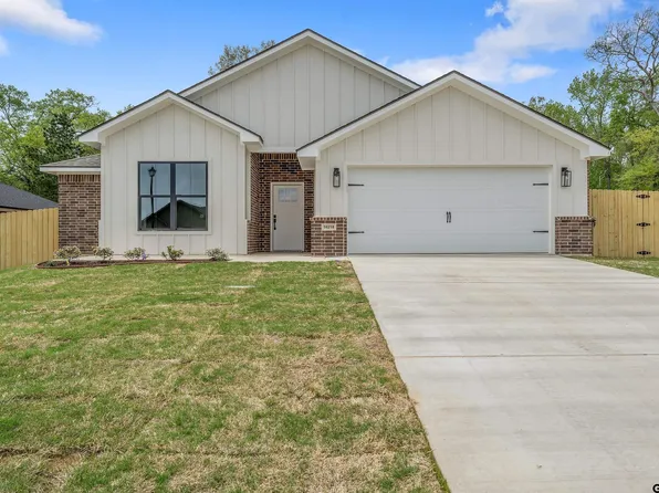 16218 Crossing Cir, Lindale, TX 75771