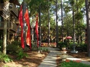 800 Leisure Lake Dr, Warner Robins, GA 31088