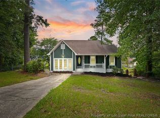 1610 Irwin Cir, Fayetteville, NC 28303